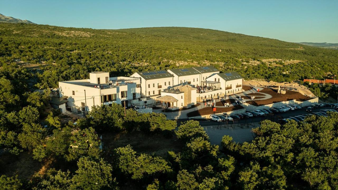 Kalima Resort 모스타르 외부 사진